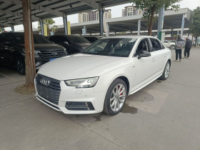 奥迪A4L 2018款 30周年年型 45 TFSI quattro 个性运动版