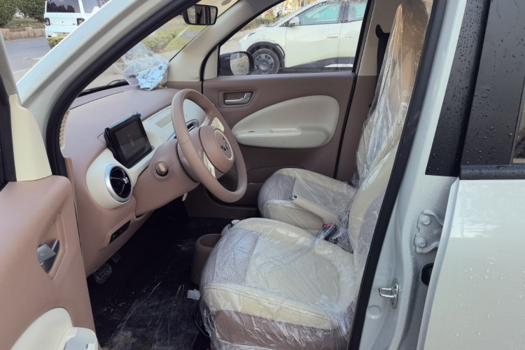 五菱汽车 宏光MINIEV 2025款 四门版 进阶款中控内饰19