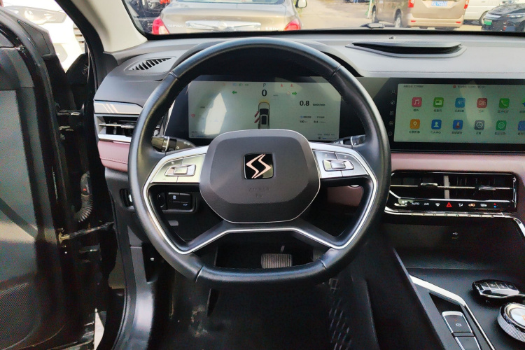 思皓X8 PLUS 2023款 1.5TGDI DCT智尚版 7座中控内饰13