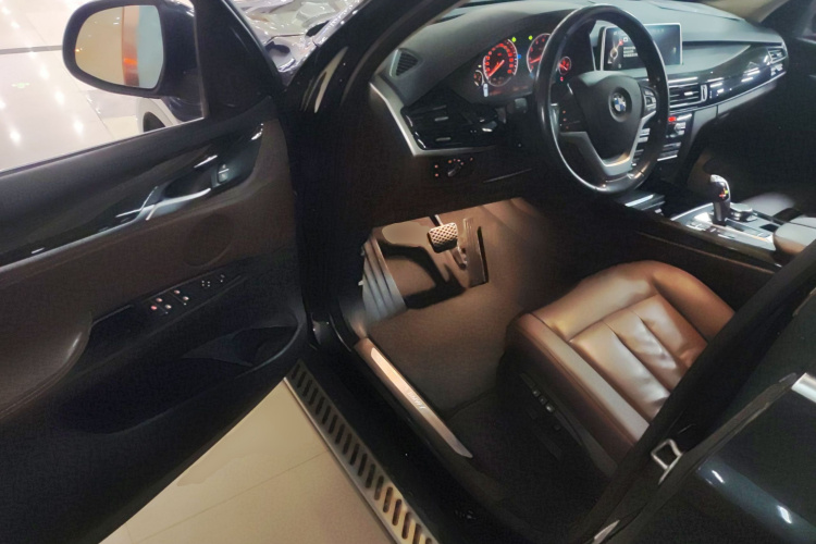 宝马X5(进口) 2014款 xDrive35i 领先型中控内饰7003