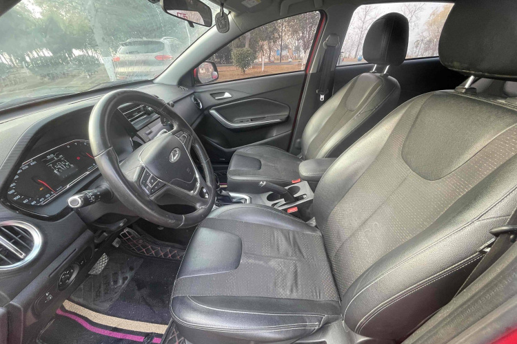 奇瑞 瑞虎3X 2018款 1.5L 自动精英版中控内饰7001