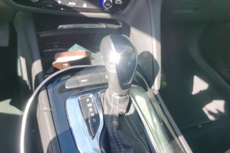 别克 君威 2019款 20T 豪华型 国VI局部细节18