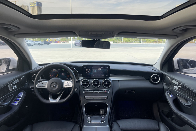 奔驰C级 2021款 C 260 L 运动版中控内饰7007