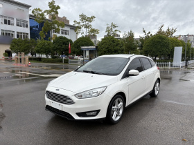 福特 福克斯 2020款 两厢经典 1.5L 自动风尚型