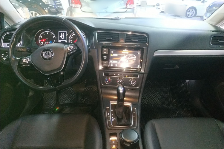 大众 高尔夫 2019款 200TSI DSG舒适进取版 国VI中控内饰12