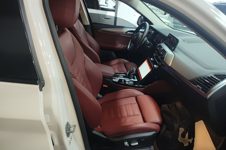 宝马X4 2021款 xDrive 25i M运动套装局部细节41