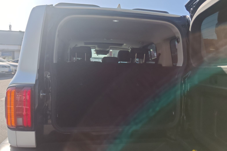 坦克300 2021款 城市版 2.0T 很有型局部细节23