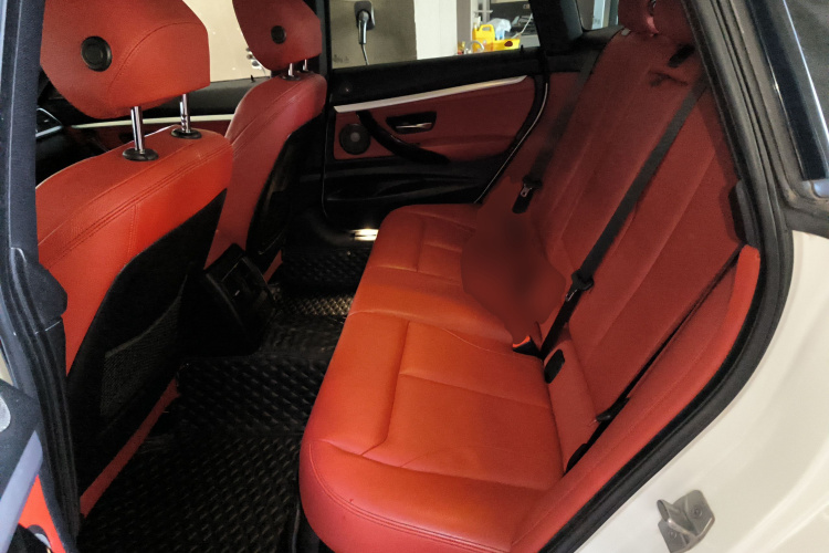 宝马3系GT 2020款 320i M运动曜夜版中控内饰7004