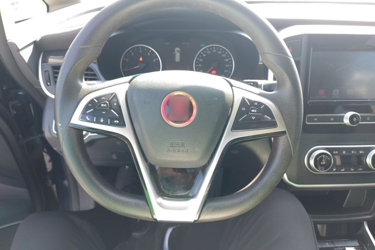 比亚迪 宋MAX 2017款 1.5T 手动智联豪华型 7座中控内饰13