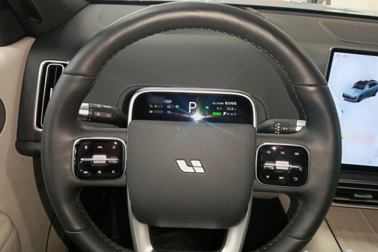 理想汽车 理想L7 2024款 MAX中控内饰13