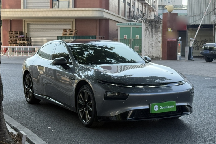 小鹏P7 2022款 480E+车身外观6009