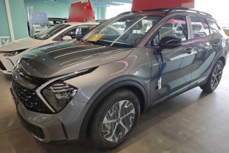 起亚 狮铂拓界 2023款 1.5T 两驱尊贵版