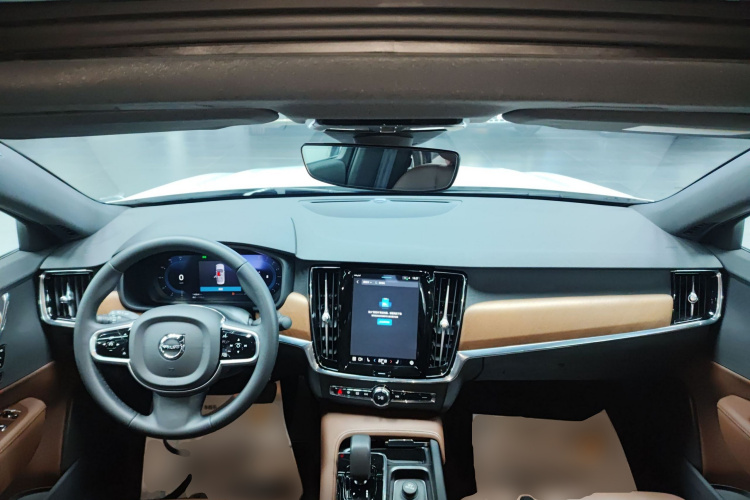 沃尔沃S90 2025款 B5 智逸豪华版中控内饰7002