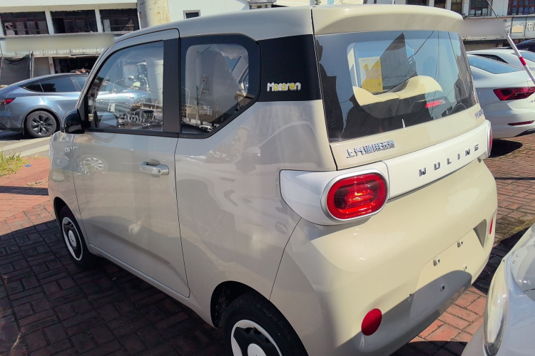 五菱汽车 宏光MINIEV 2024款 第三代 215km 青春版车身外观4