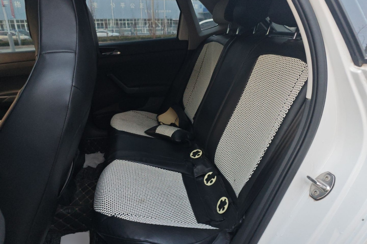 大众 Polo 2019款 Plus 1.5L 自动炫彩科技版中控内饰21