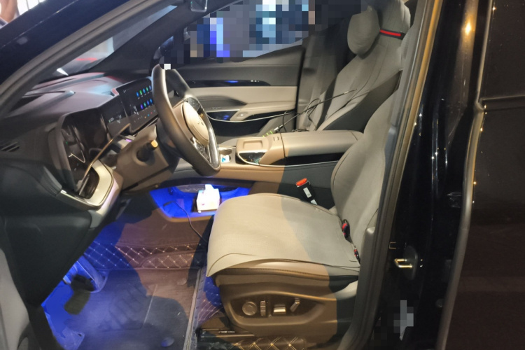 红旗天工08 2025款 565四驱先锋版中控内饰19