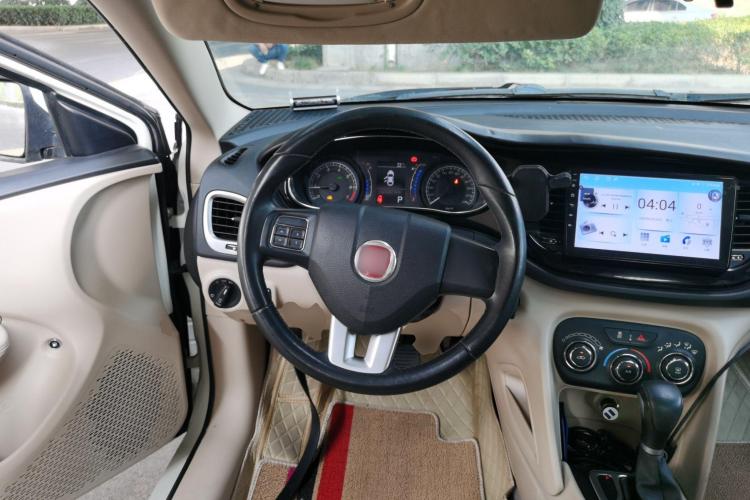 菲亚特 菲翔 2012款 1.4T 自动劲享版中控内饰13