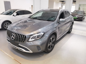 奔驰GLA 2018款 GLA 200 时尚型