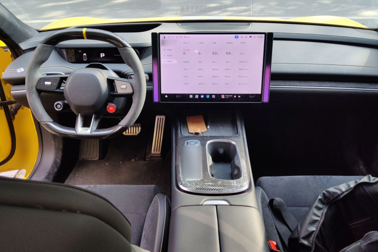 小米汽车 小米SU7 Ultra 2025款 Ultra中控内饰12