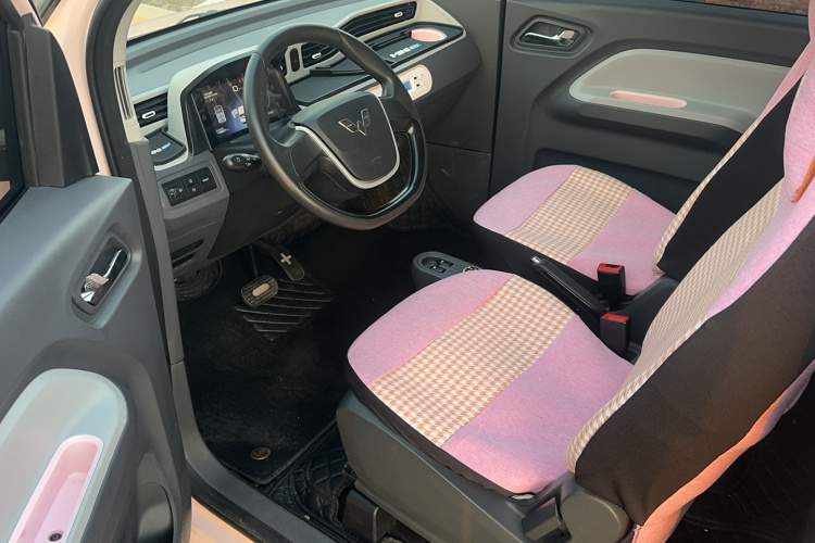 五菱汽车 宏光MINIEV 2021款 马卡龙臻享款 三元锂中控内饰7005