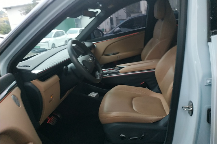 ARCFOX极狐 极狐 阿尔法T5(ARCFOX αT5) 2024款 660 MAX局部细节19