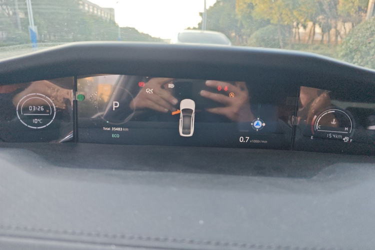 长安UNI-V 2023款 1.5T 运动版局部细节14