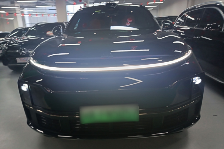 理想汽车 理想L7 2024款 MAX车身外观2