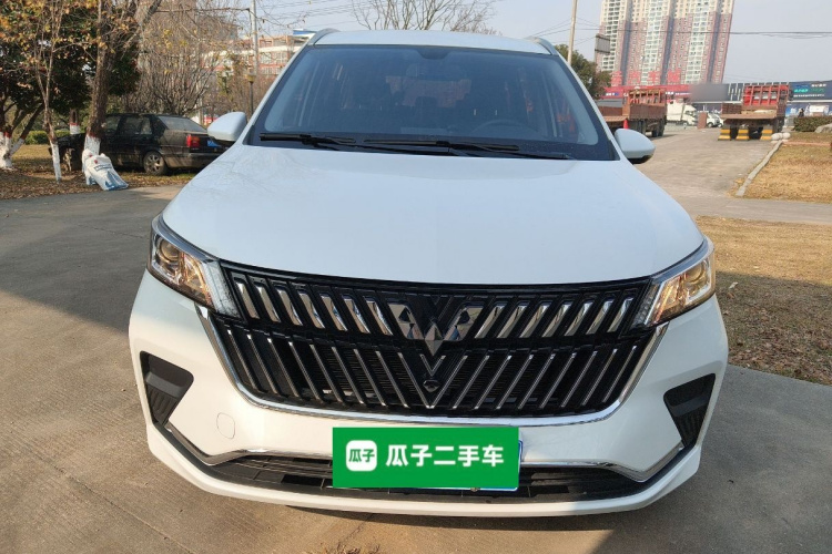 五菱汽车 五菱佳辰 2022款 1.5L 手动畅享舒适型车身外观2