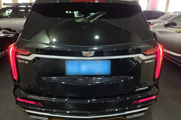 凯迪拉克XT6 2021款 2.0T 六座两驱豪华型车身外观6
