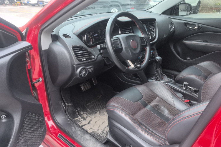 菲亚特 致悦 2014款 1.4T 自动运动版中控内饰20