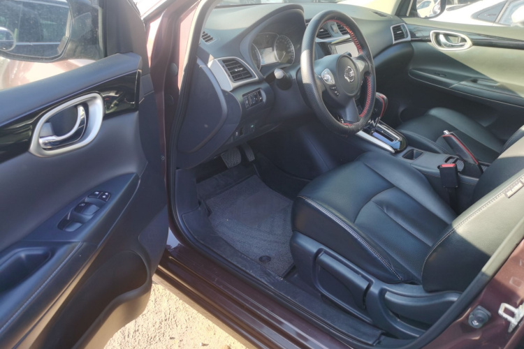 日产 轩逸 2016款 1.6XV CVT智享版中控内饰20