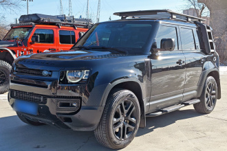 路虎卫士 2023款 改款 110 3.0T P400 暗黑特别版