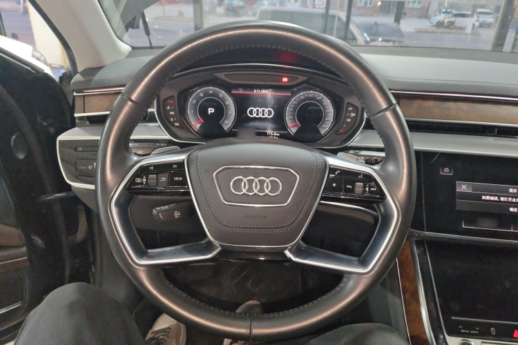 奥迪A8 2021款 A8L 55 TFSI quattro 豪华型中控内饰13