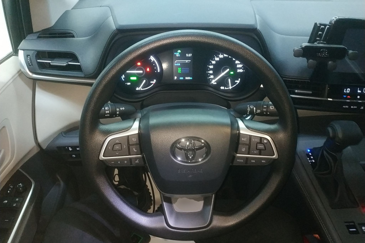 丰田 赛那SIENNA 2024款 2.5L混动 舒适版局部细节13