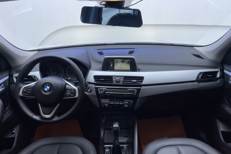 宝马X1 2018款 sDrive20Li 领先型中控内饰7001