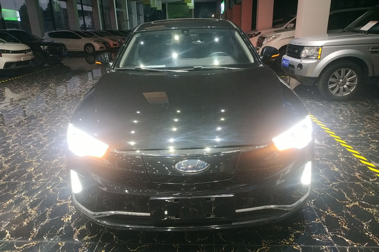 江汽集团 江淮iEVA60 2019款 旗舰型车身外观6001