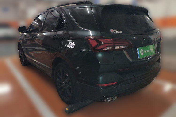 雪佛兰 探界者 2022款 轻混 550T RS 四驱智能捍界版车身外观5