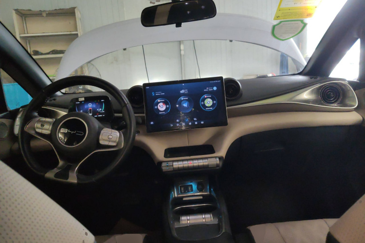 比亚迪 海豚 2023款 420km 自由版中控内饰12