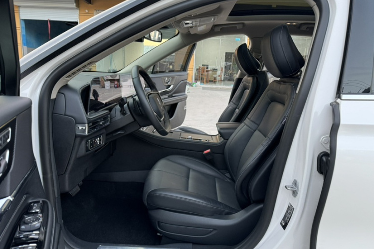 林肯 冒险家 2024款 2.0T 两驱尊雅版局部细节41