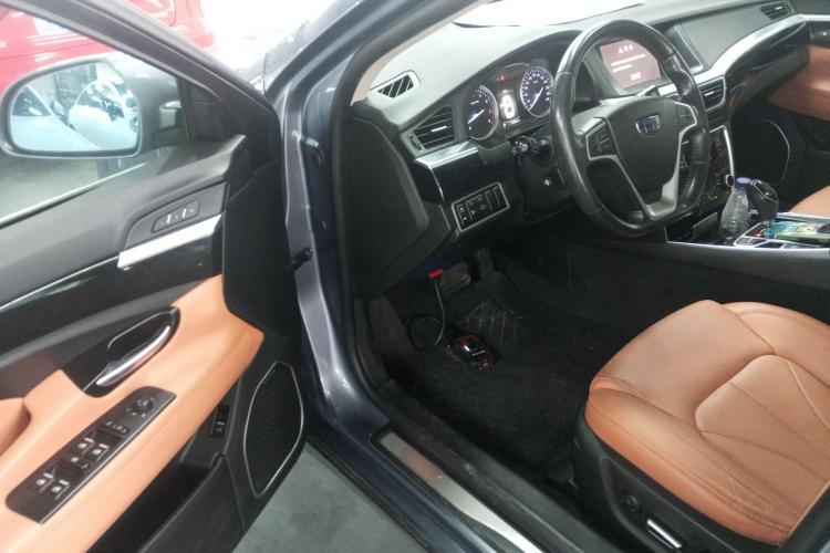 吉利汽车 博瑞 2015款 1.8T 尊贵型中控内饰7003