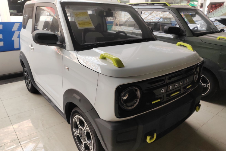 吉利银河 2025款 210km 熊猫骑士车身外观3