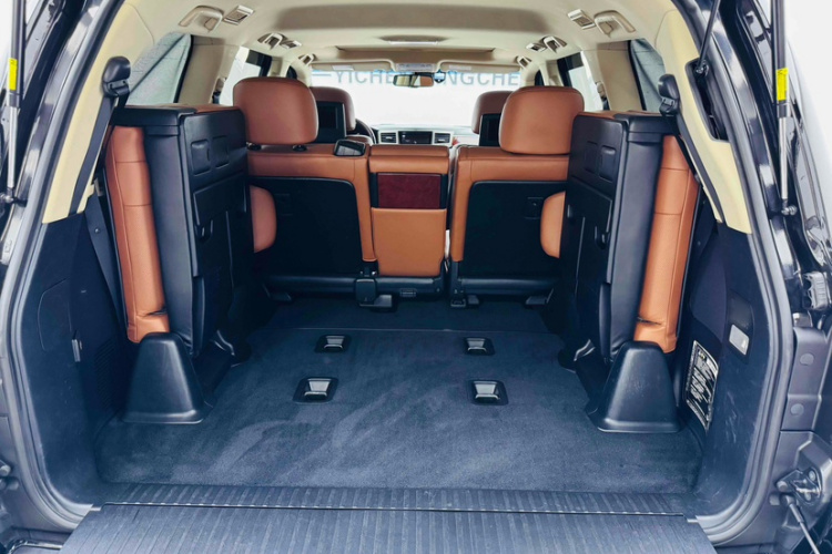 雷克萨斯LX（平行进口）中控内饰7009