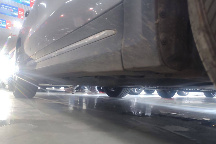 奔驰EQA 2022款 EQA 300 4MATIC 首发特别版局部细节9001