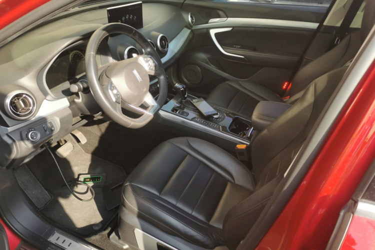 魏牌 VV7 2017款 VV7c 2.0T 超豪型中控内饰19