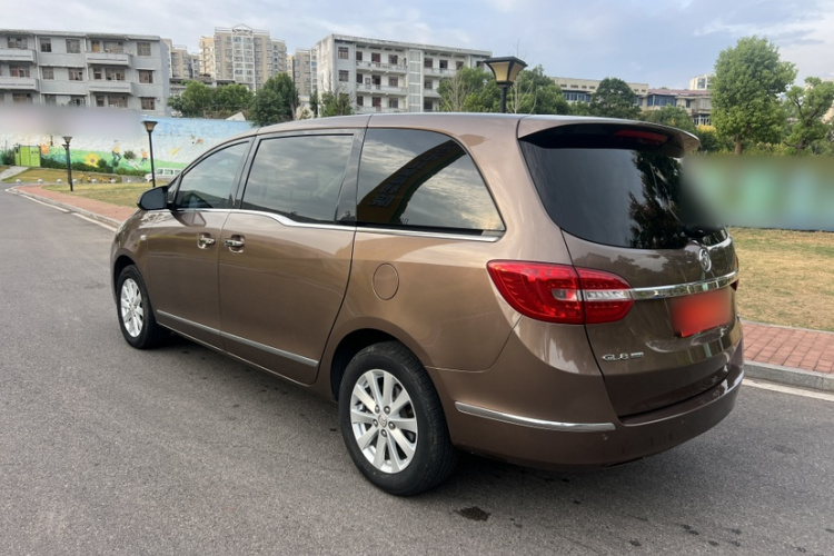 别克GL8 2018款 28T 尊贵型 国VI车身外观6007