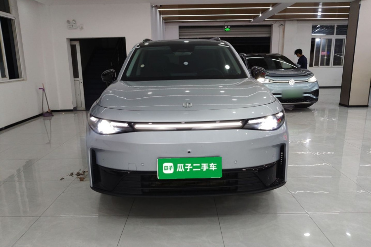 零跑汽车 零跑C16 2024款 增程 200尊享版车身外观2