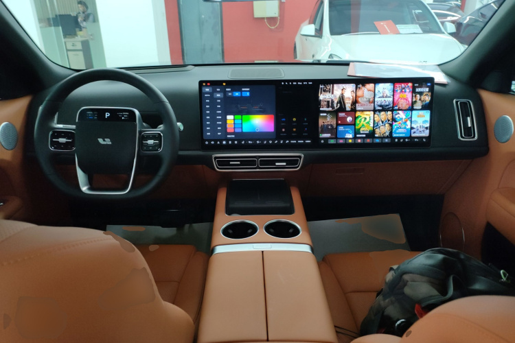 理想汽车 理想L9 2024款 Pro中控内饰7002
