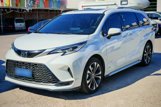 丰田 格瑞维亚 2024款 2.5L混动 尊贵PLUS版