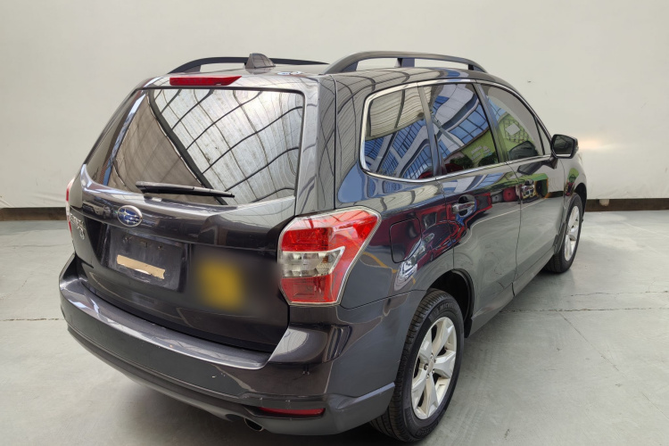 斯巴鲁 森林人 2013款 2.5i 自动豪华版车身外观6006