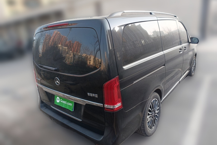 奔驰V级 2018款 V 260 尊贵版 国VI车身外观7
